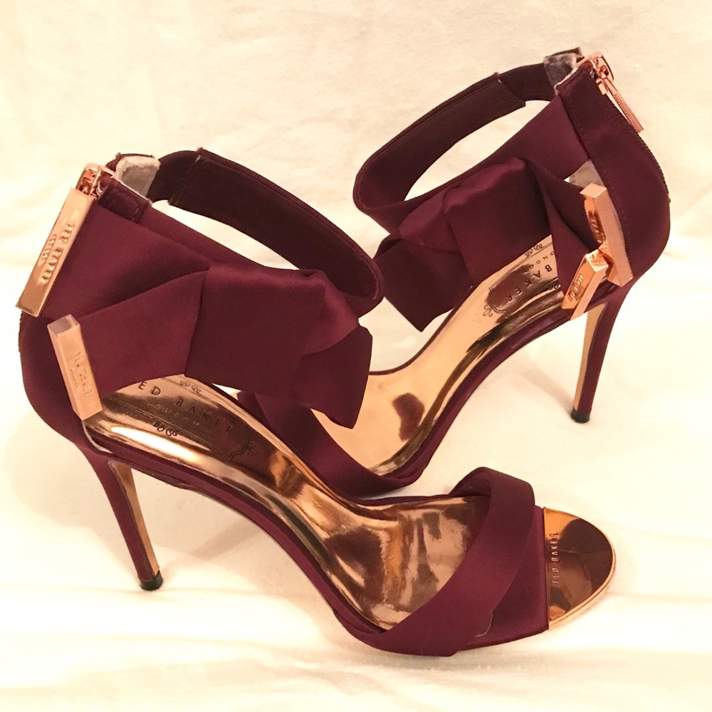 NWOB Ted Baker maroon bow stilletos